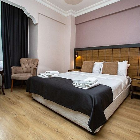 Comfort Hotel Taksim Istanbul Bagian luar foto