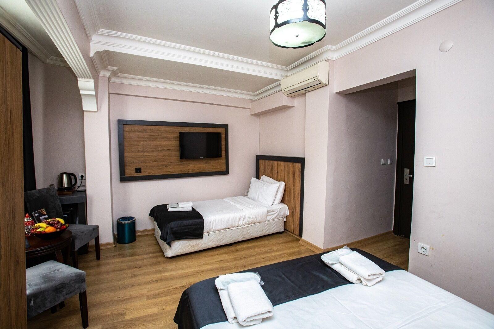 Comfort Hotel Taksim Istanbul Bagian luar foto