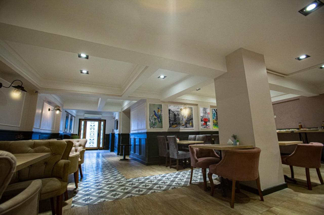 Comfort Hotel Taksim Istanbul Bagian luar foto