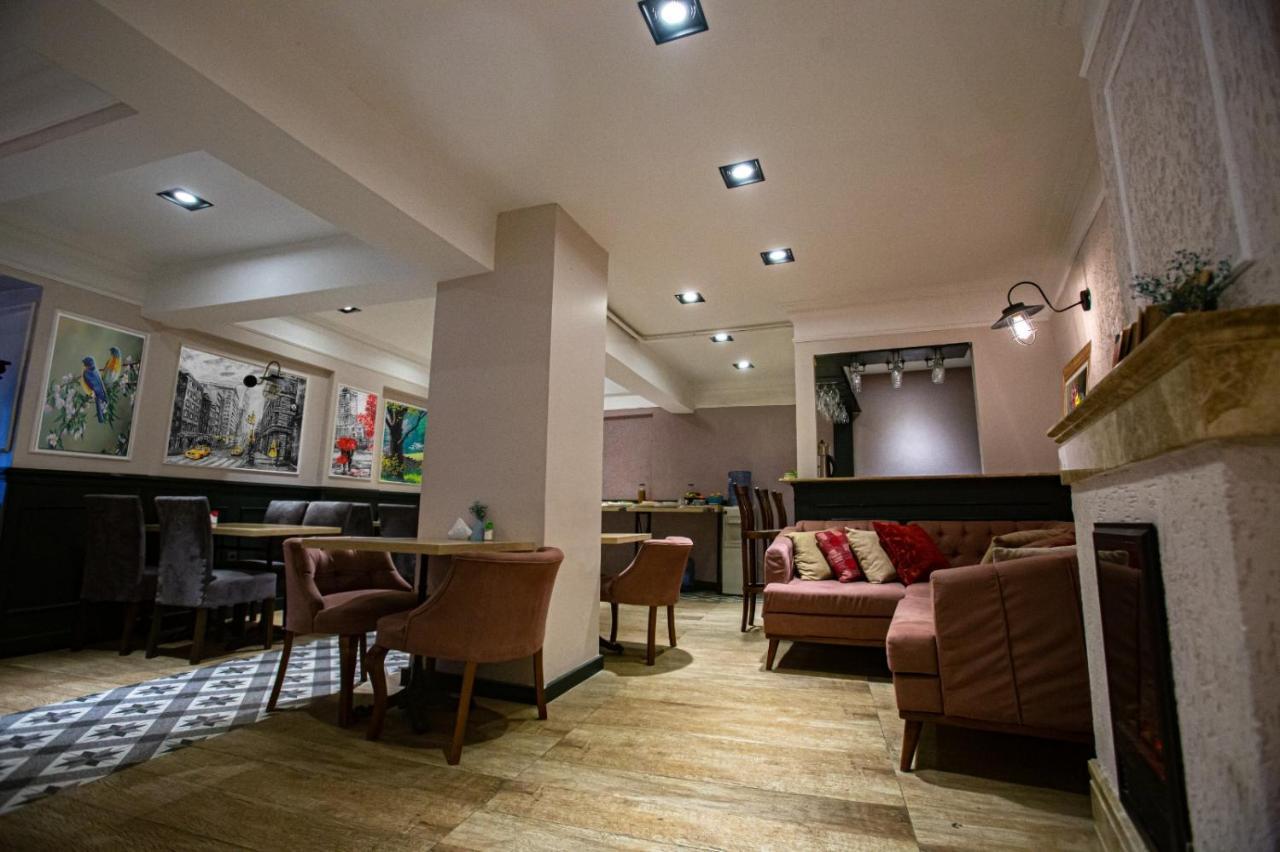 Comfort Hotel Taksim Istanbul Bagian luar foto